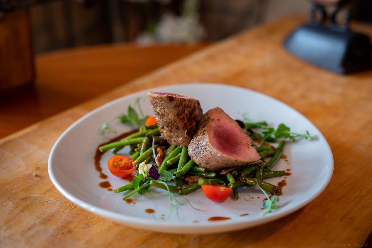 Penzion A Restaurace Stare Casy Horni Becva ภายนอก รูปภาพ